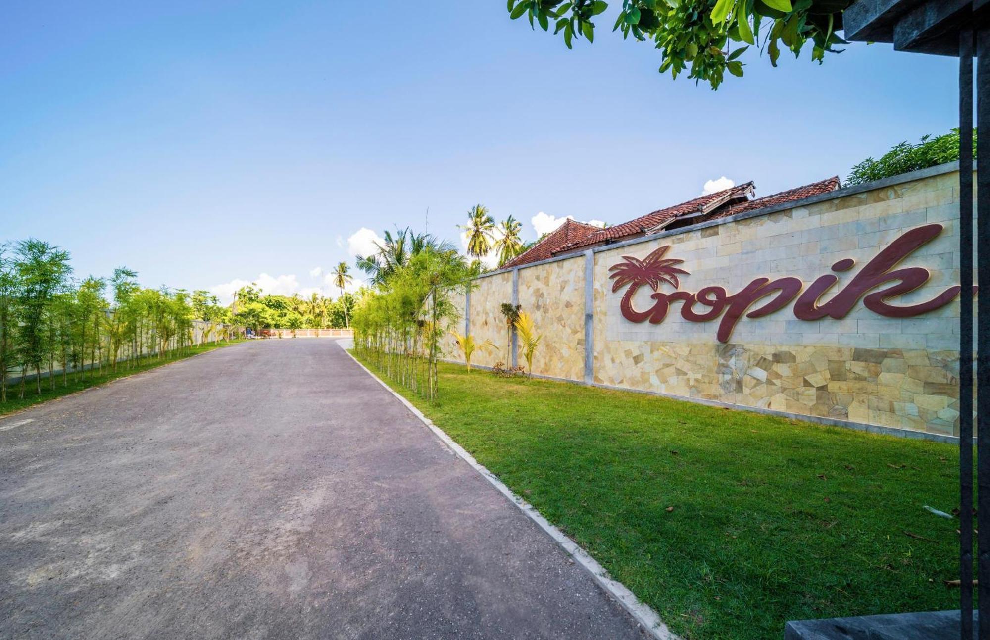 Tropik Resort Lombok Селонг-Беланак Экстерьер фото