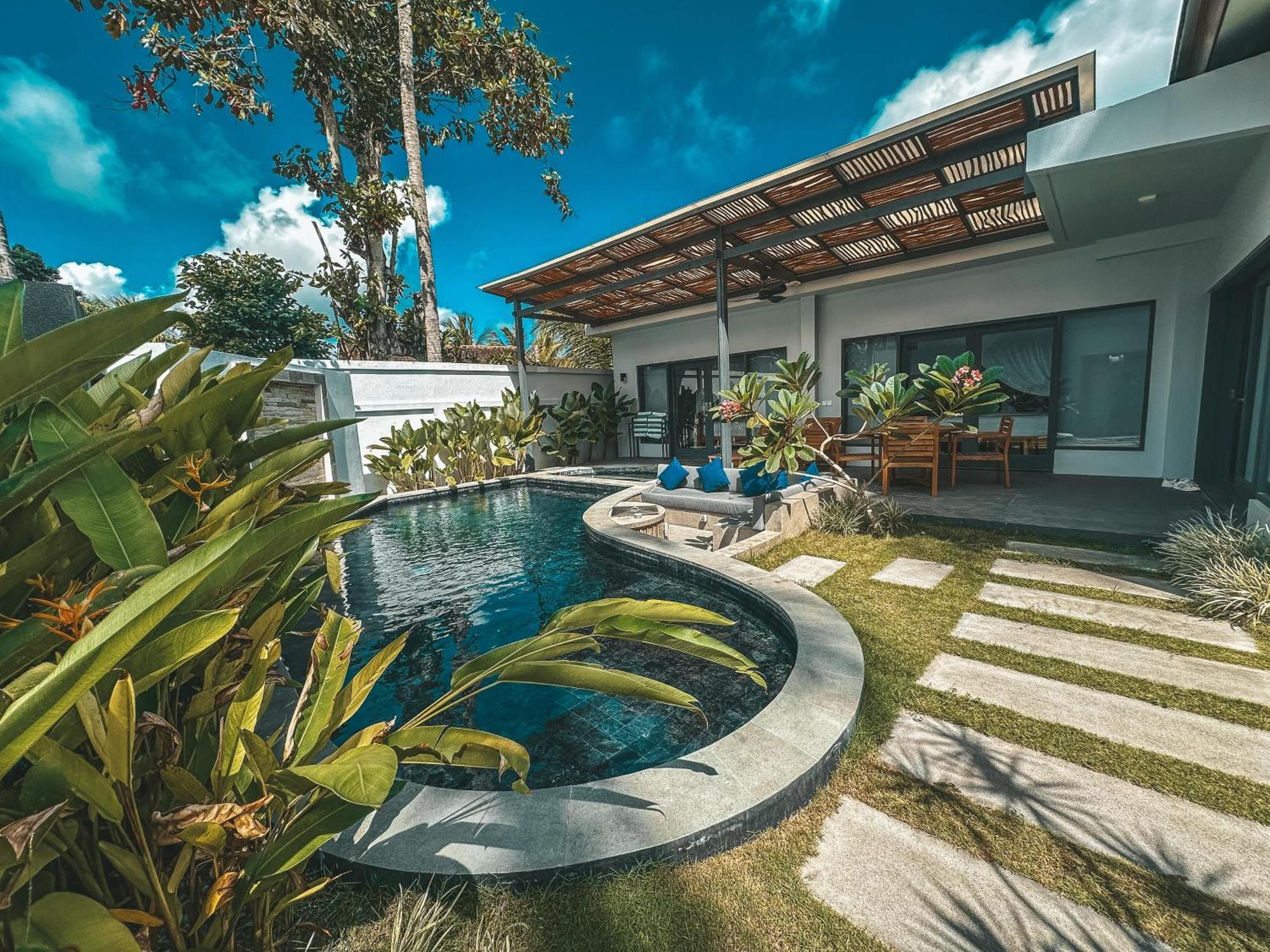 Tropik Resort Lombok Селонг-Беланак Экстерьер фото
